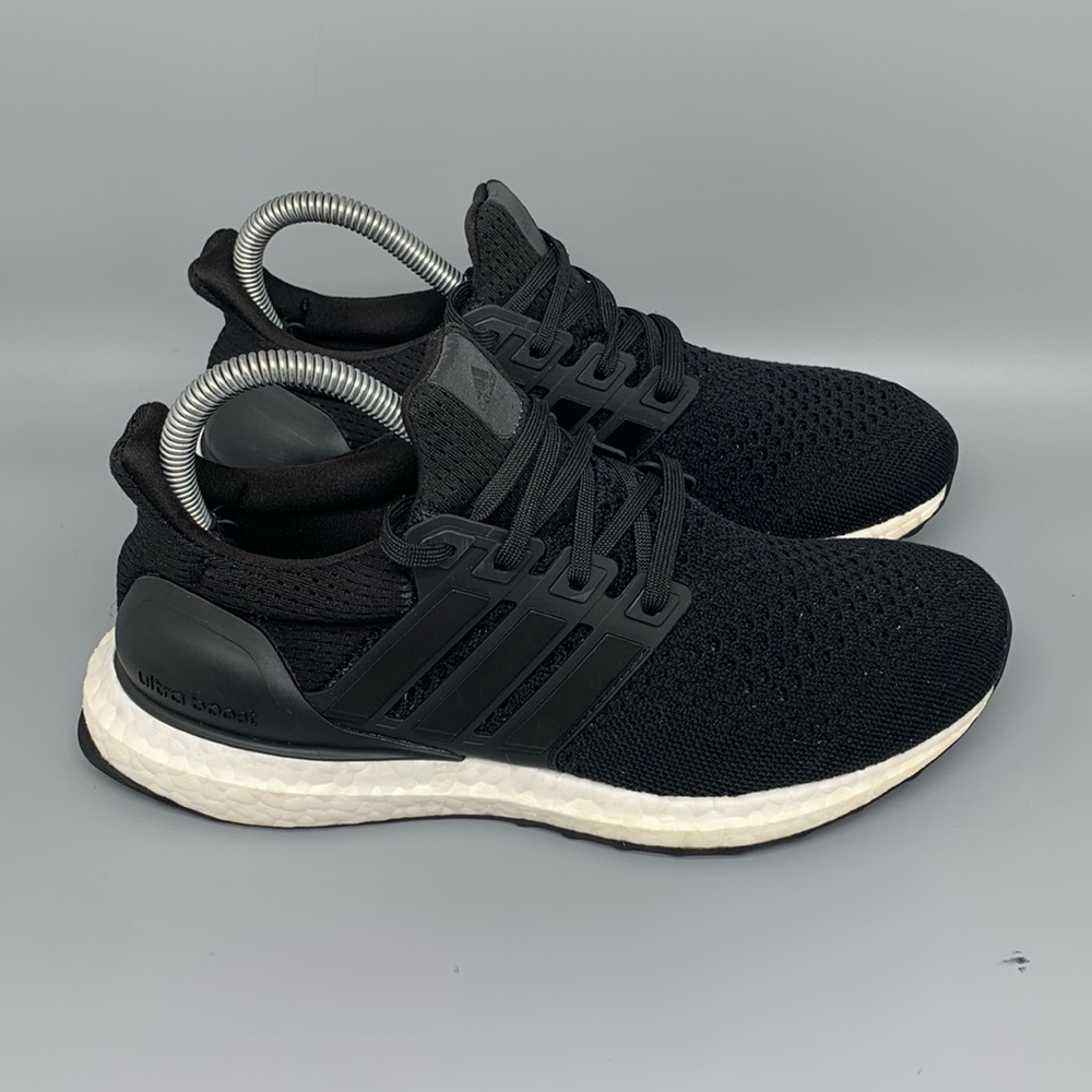 Adidas UltraBoost Black White Running Shoes Men's Sz 5.5 Women's Sz 6.5